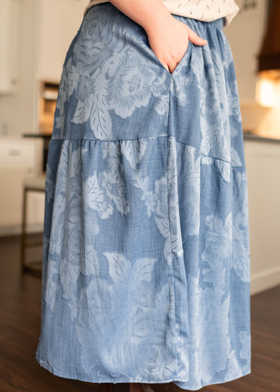AlexChambrayTieredSkirt_DSC1639.jpg Alex Chambray Tiered Skirt