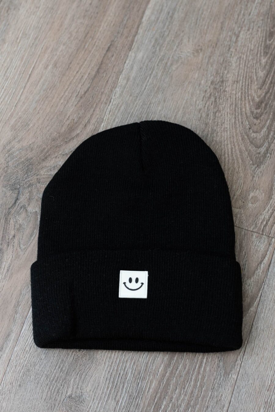 AnnaSmileyBeanie_DSC6623.jpg Anna Smiley Beanie