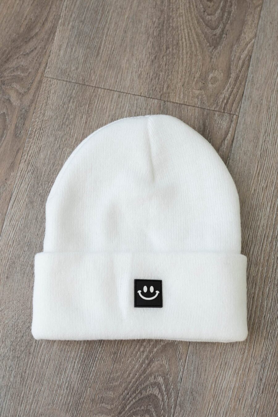 AnnaSmileyBeanie_DSC6626.jpg Anna Smiley Beanie