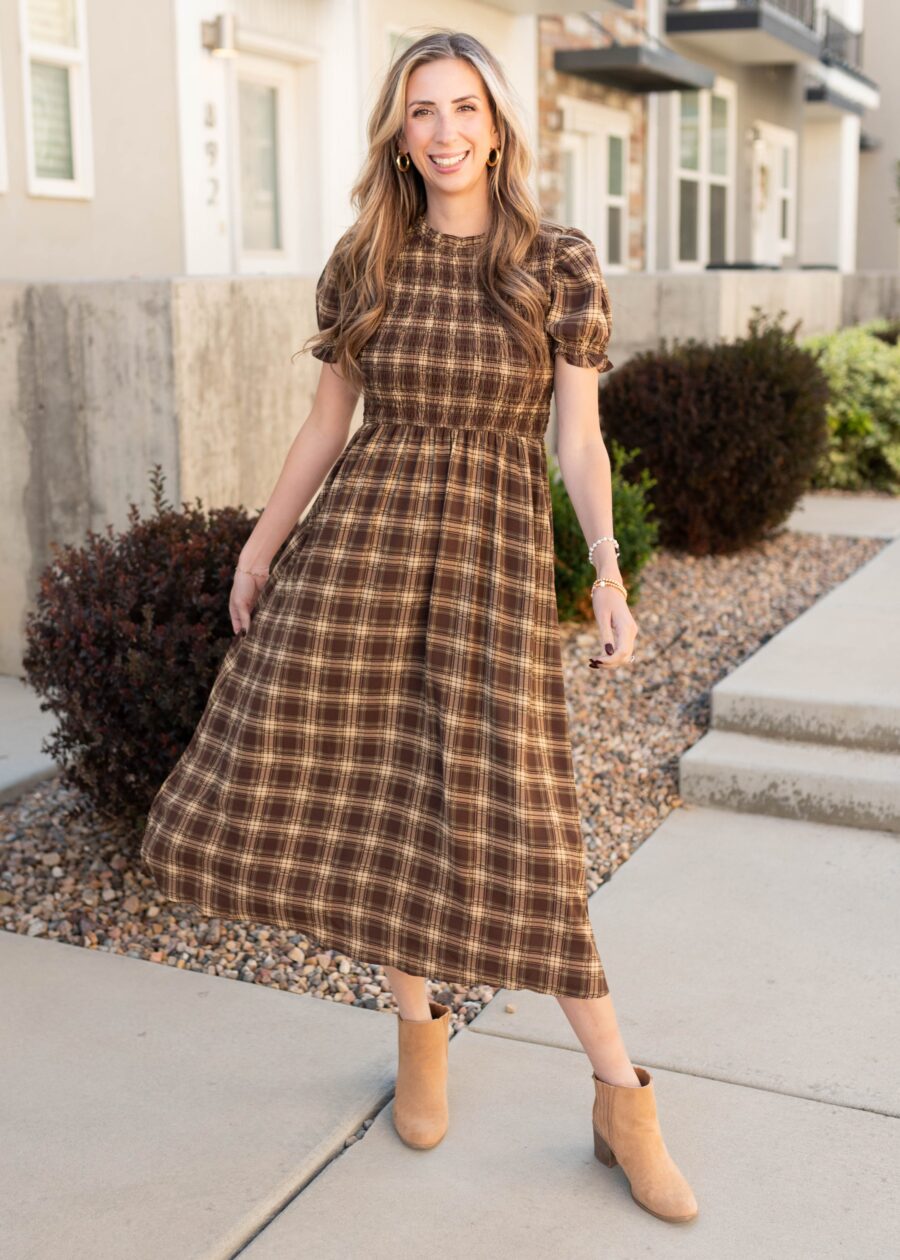 AryahBrownGinghamSmockedDress_DSC9332.jpg Aryah Brown Gingham Smocked Dress