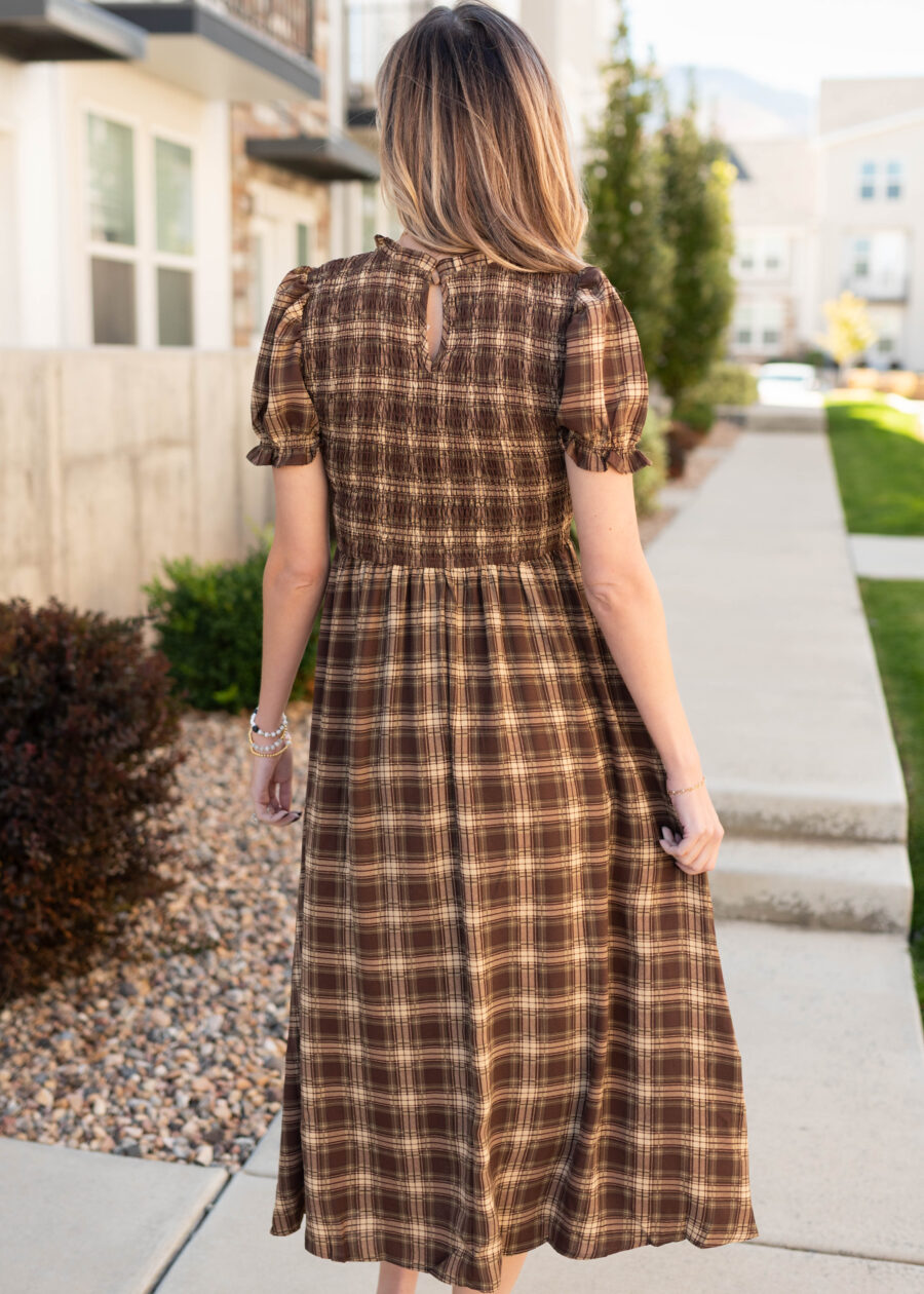 AryahBrownGinghamSmockedDress_DSC9349.jpg Aryah Brown Gingham Smocked Dress