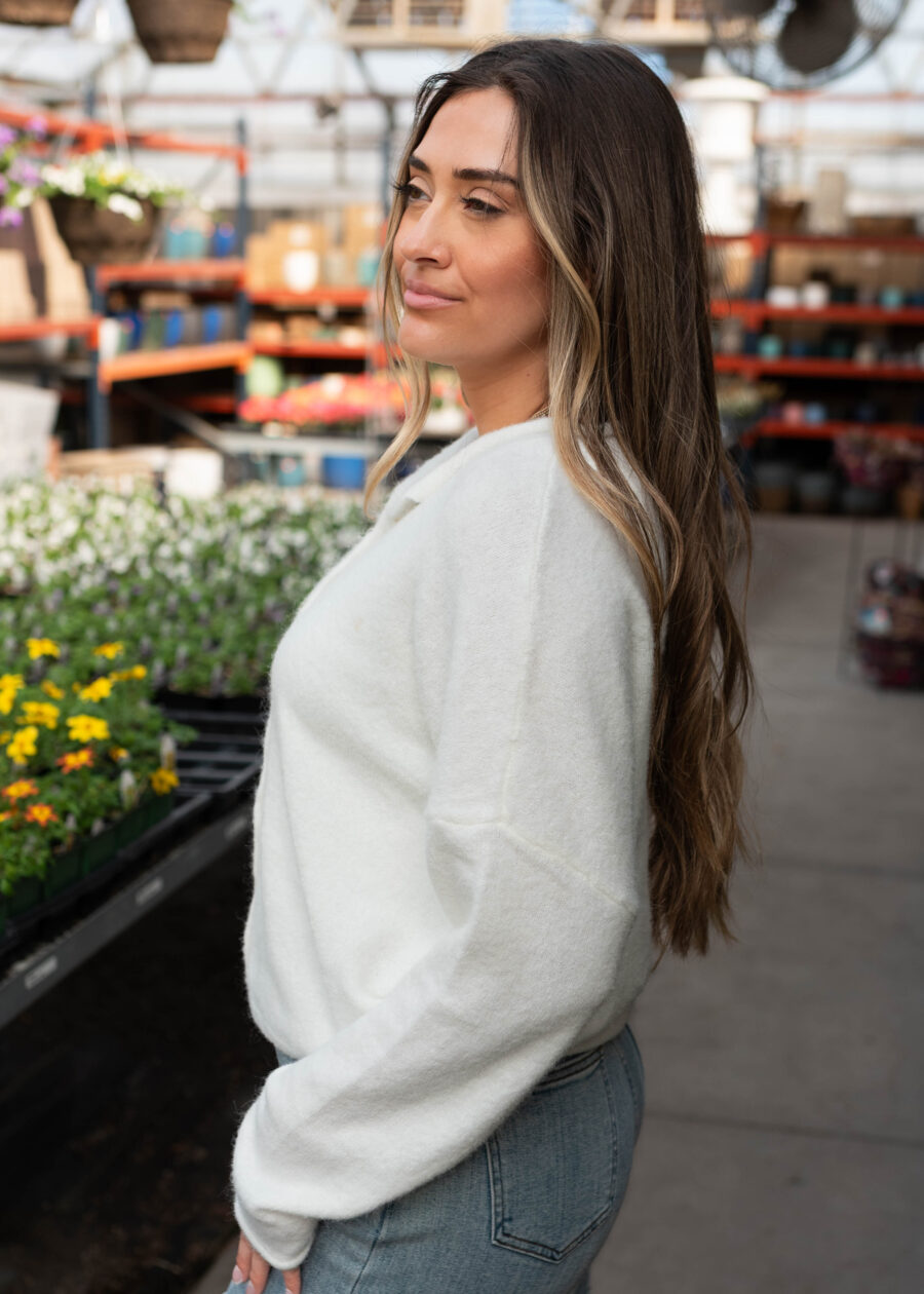 TaytumWhiteLongSleeveCardigan_DSC3319.jpg Taytum White Long Sleeve Cardigan